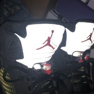 Air jordan 5 retro black metallic silver fire red